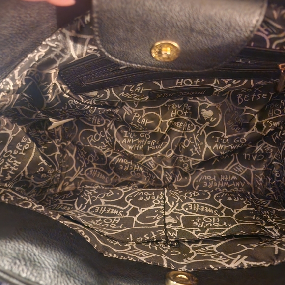 Betsey Johnson handbag - Picture 5 of 6